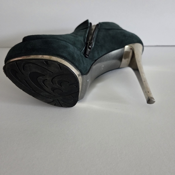Luciano Carvari Elegant Dark Green Suede Peep-Toe Heels 5 in.sz.35 (5) - Picture 6 of 10